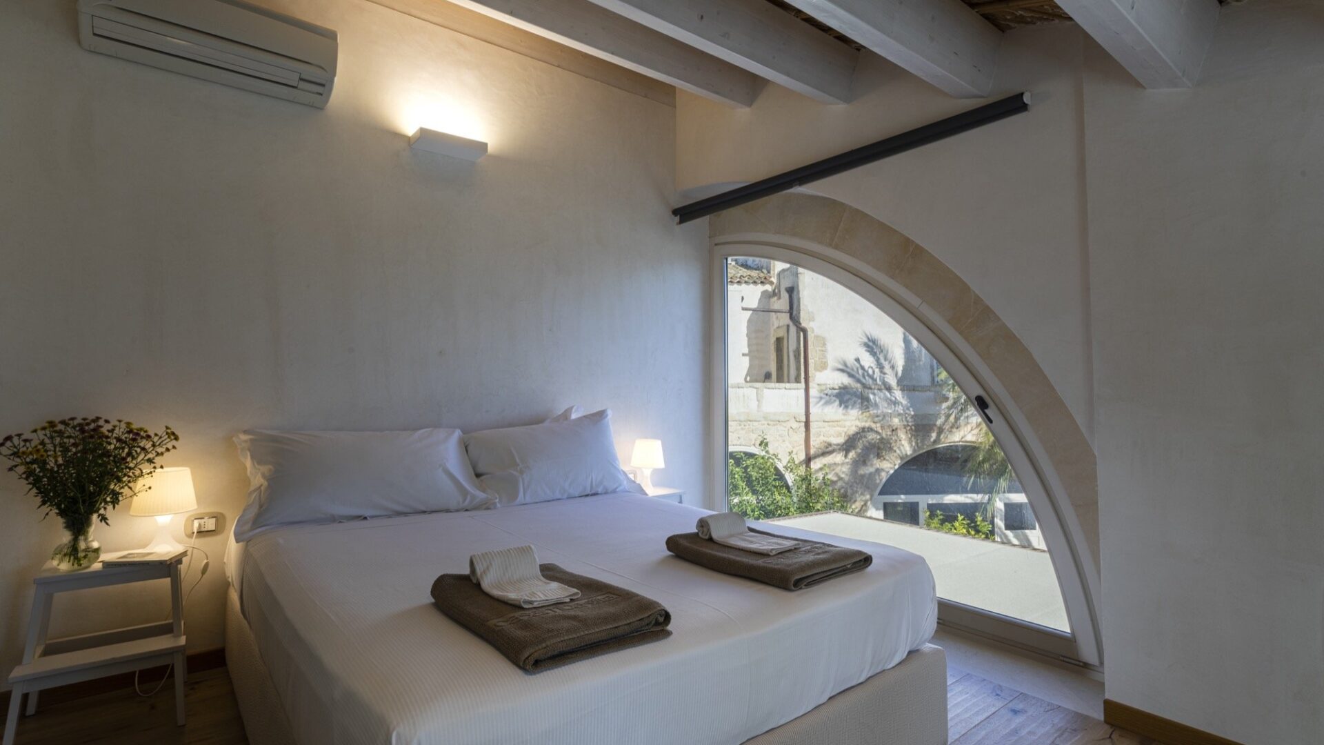 One of the bedrooms of Antica Torre 14