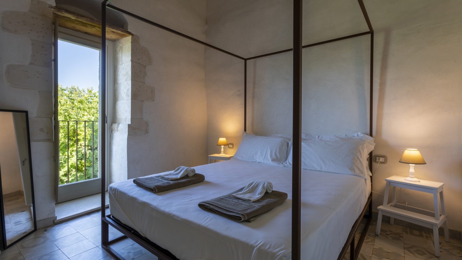 One of the bedrooms of Antica Torre 14