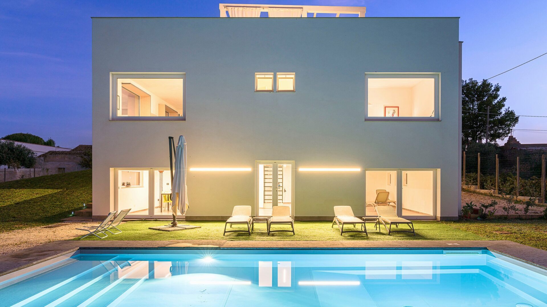 Villa Mozia View outdoor by night