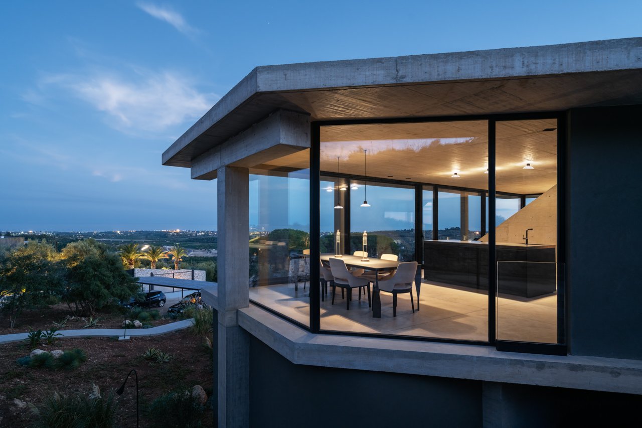 The external in the evening