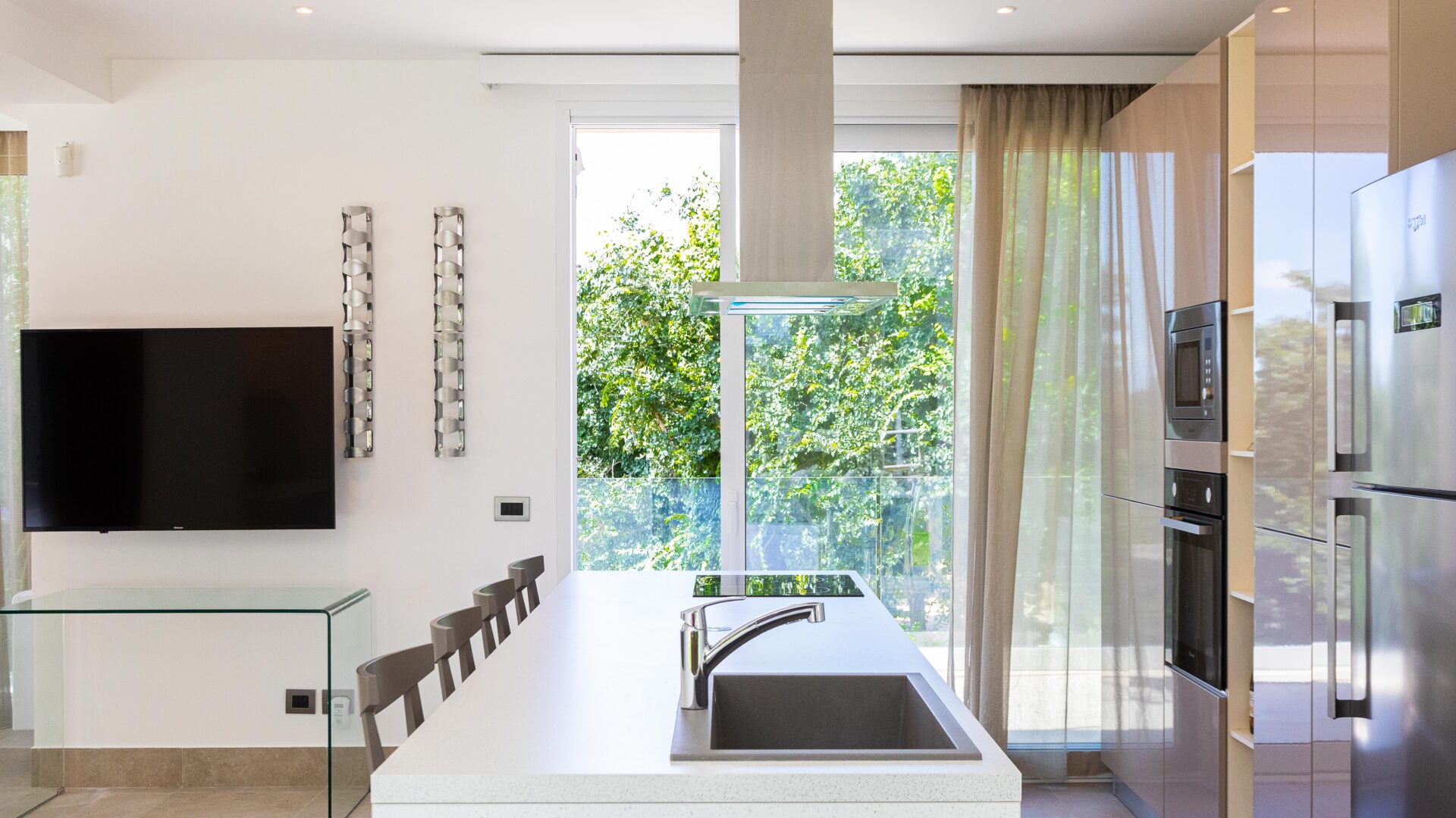 The dining area of Villa Ferla Verde