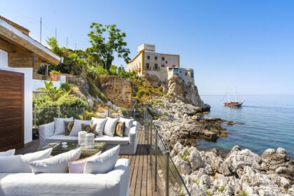 The seaview terrace of Castle Shore