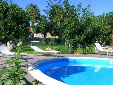 Villa Guidaloca's swimming pool